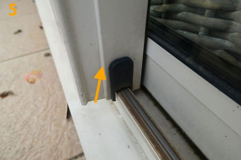 Changer les roulettes d’une porte coulissante de véranda ? A brico — free download